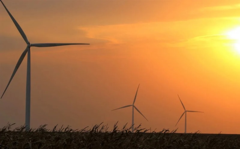 Iowa Wind Turbines Getting Smarter Lights to End Red Blink - Image 2