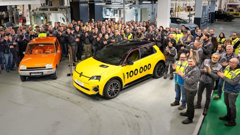 EVs Outsell Gas Cars in Europe for First Time Ever - Image 3