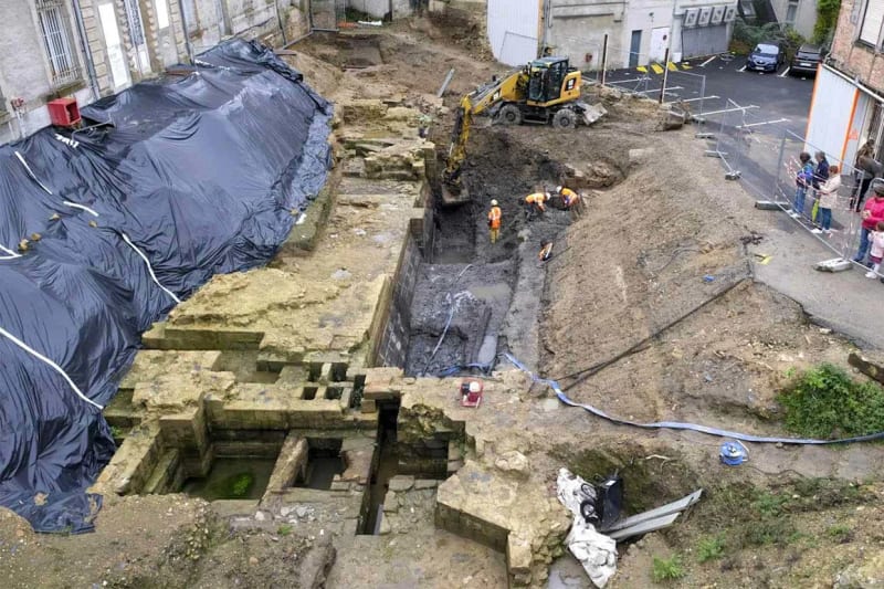 640-Year-Old Castle Found Hidden Under French Mansion - Image 2