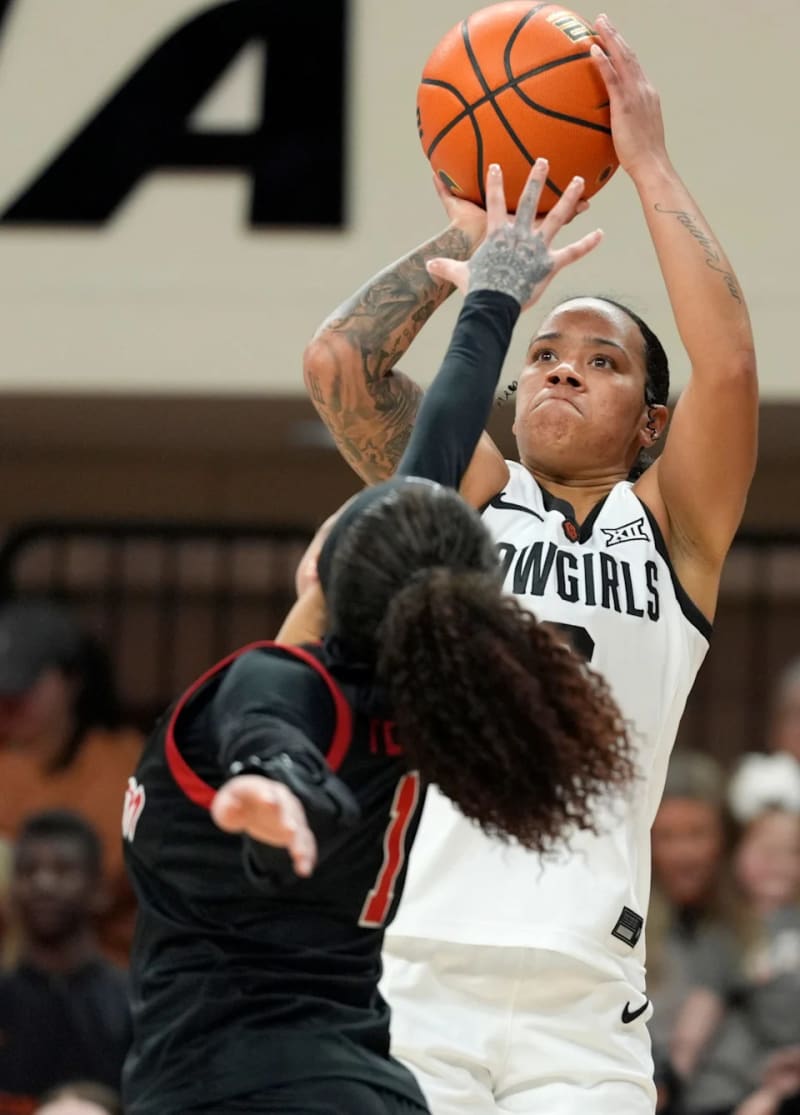 Oklahoma State Guard Finds Home After Mom's Coaching Exit - Image 5