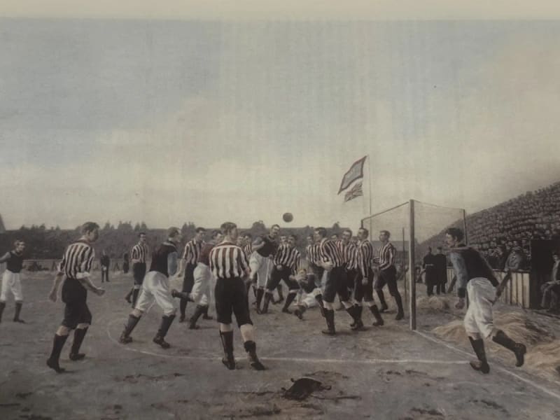 When Football Drama Unfolded: Sunderland's Epic 1895 New Year Clash