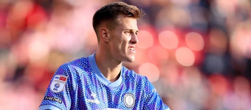 Bristol City's Goalkeeper Radek Vitek Nears Exciting Return After Knee Procedure