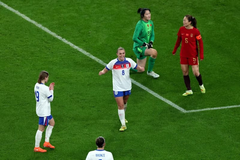 England's Lionesses Score Record 8-0 Win at Wembley - Image 3