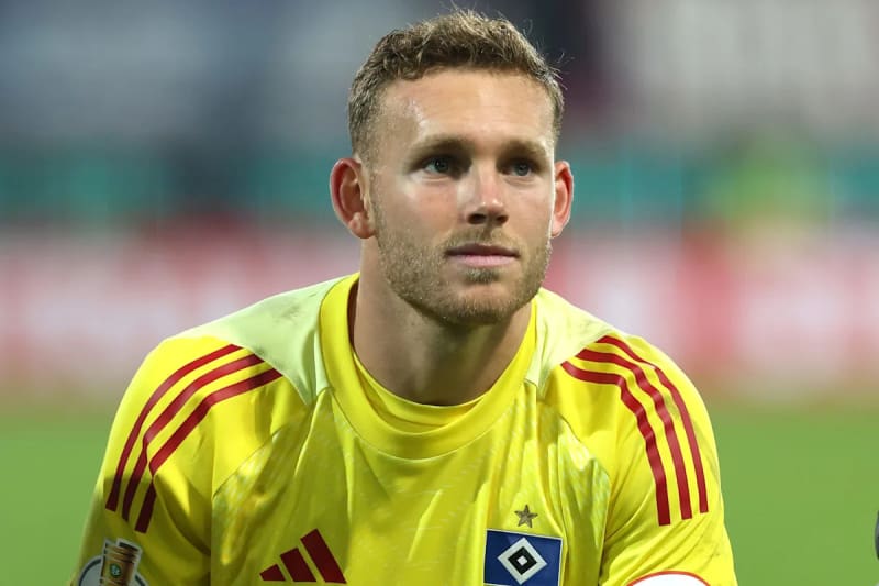 Transfer Twist: Israeli Goalkeeper's Southampton Move Hits Unexpected Roadblock