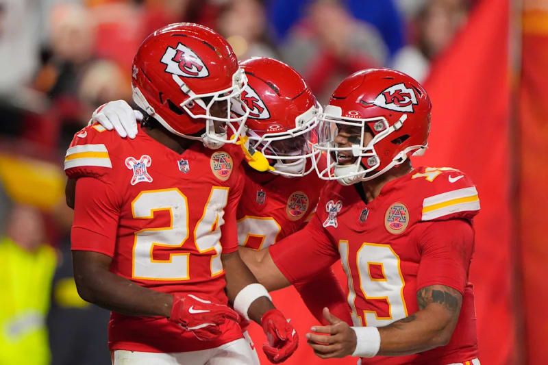 Chiefs Face Raiders in Must-Watch NFL Showdown with Playoff Implications