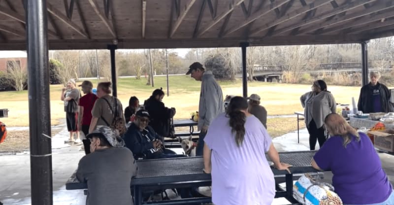 Jacksonville Group Feeds Community Every Friday at Park - Image 2