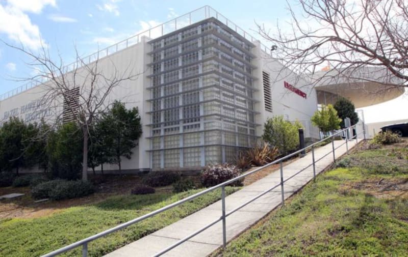 Hospital Volunteers Fund Scholarships for Medical Students - Image 2