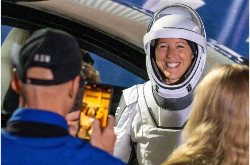 Sophie Adenot Becomes France's Second Woman in Space - Image 2