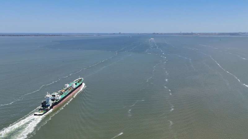$1,000 Drone Tracks Ocean Pollution in 30 Seconds - Image 5