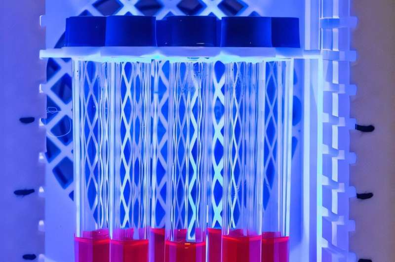 Solar Battery Stores Sunlight for Days, Releases Hydrogen - Image 3