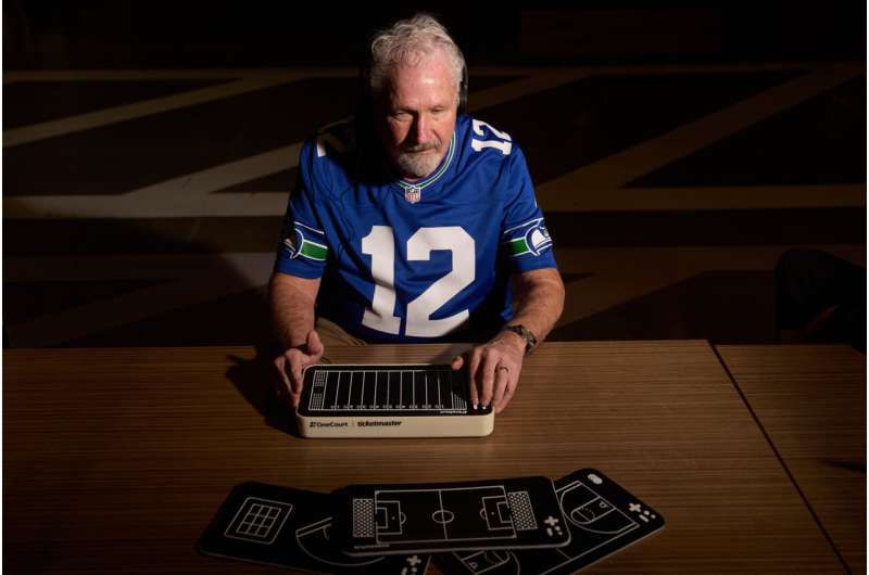 Blind Fans Get Vibrating Tablets to Feel the Super Bowl - Image 4