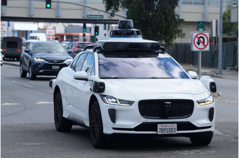 Waymo Robotaxis Now Serving 10 U.S. Cities with 400K Weekly Rides - Image 3