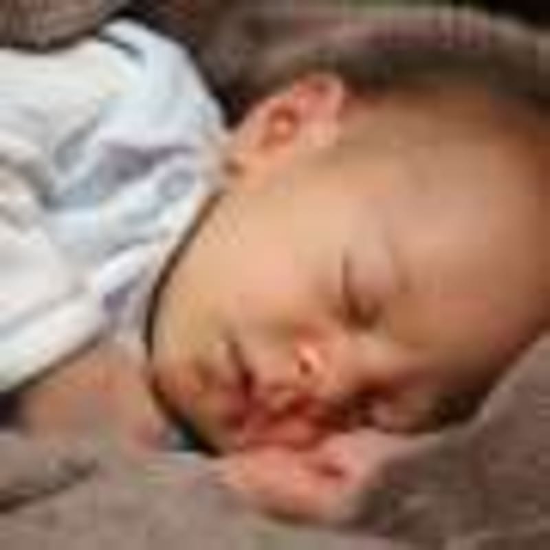 Pillow-Free Sleep May Ease Glaucoma Eye Pressure - Image 5