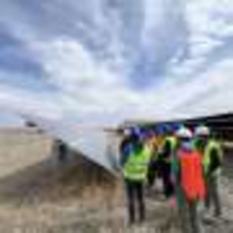 Smart Glove Cuts Hand Swelling by 25% at Home - Image 4