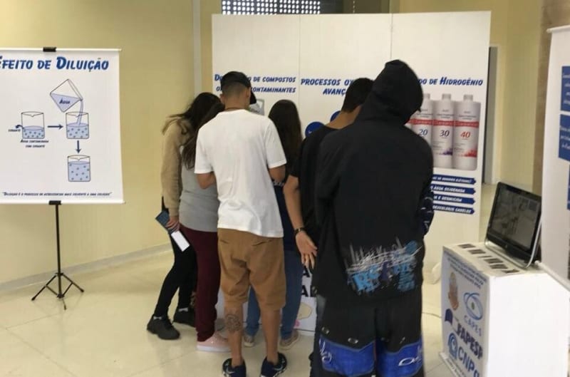 Brazilian Students Overcome Chemistry Fear With Museum Trip - Image 2