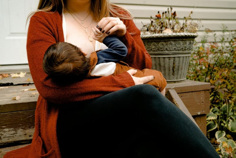 Breastfeeding Moms Show 10-Year Mental Health Benefits in Irish Study - Image 2