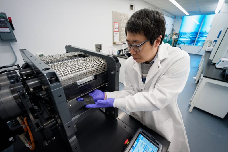 New Battery Tech Cuts Costs and Boosts EV Performance - Image 2