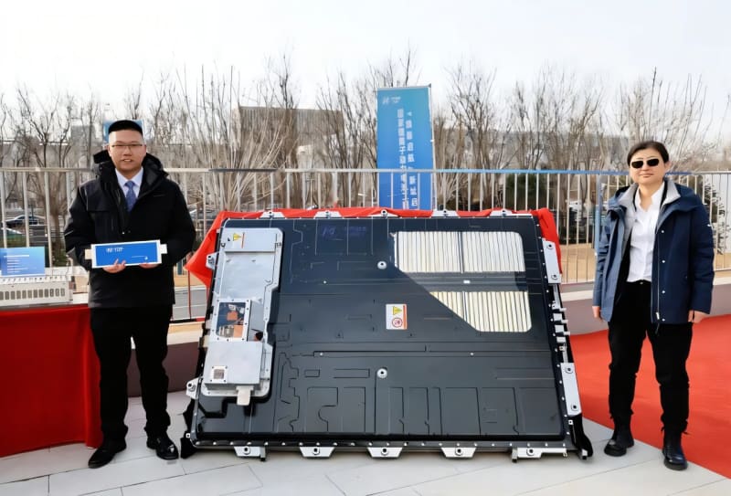 New Battery Works at -50°C, Triples Electric Car Range