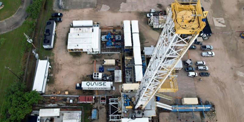 Solar panels and battery storage units powering modern data center infrastructure