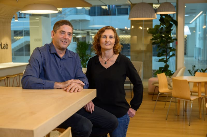 Israeli Scientists Link Gut Bacteria to HIV Immunity