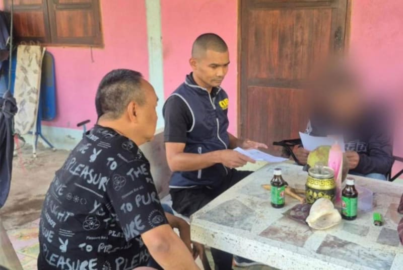 Thai Crime Suppression Division police officers conducting successful arrest operation in Prachin Buri province