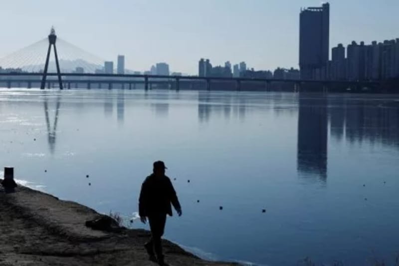 Lisa's Photo Draws 50K to Thailand's Pink Lotus Lake - Image 4