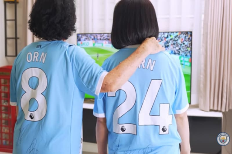 Thai Grandmas Get Signed Jerseys From Manchester City