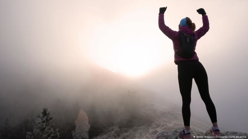 Mastering New Year's Resolutions: A Psychologist's Guide to Sustainable Change in 2026