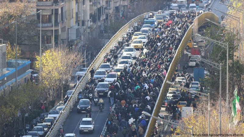 Iranian Students Rise Up: Economic Pressures Spark Nationwide Campus Demonstrations