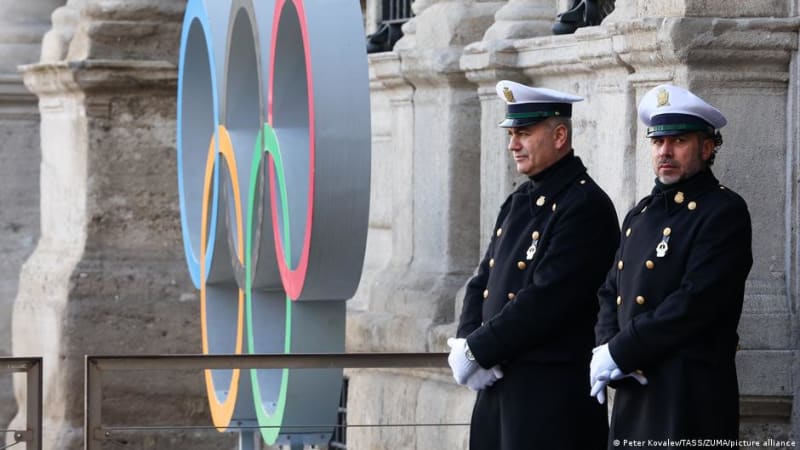 Hockey Fan's 16-Year Run Ends at Olympics Gate
