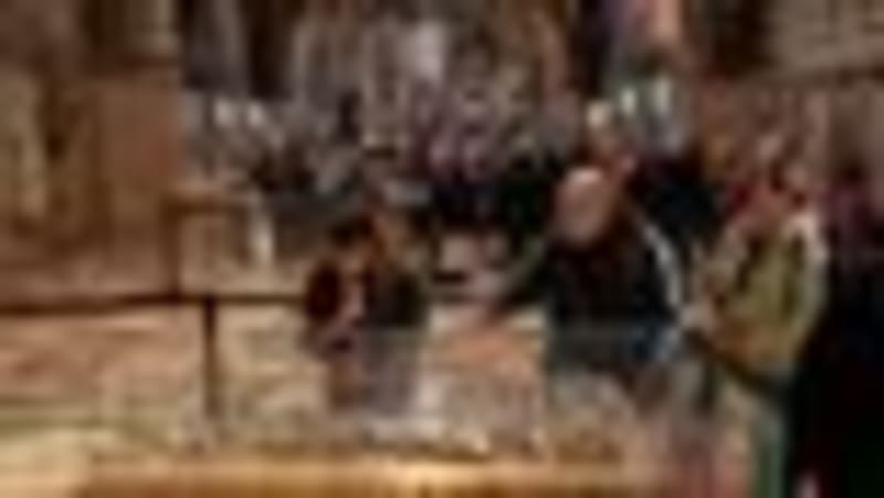 St. Francis Remains on Display After 800 Years - Image 2