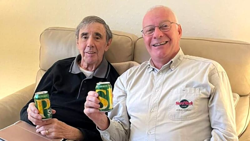 Man Flies 14,000 Miles for Final Beer with Dying Friend
