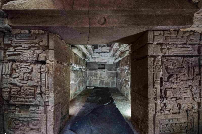 1,400-Year-Old Zapotec Tomb Named Mexico's Best Find in Decade