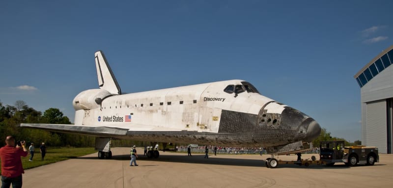 NASA's Space Shuttle Discovery Faces Uncertain Future in Houston Museum Transfer