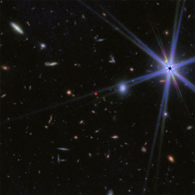 James Webb Reveals Mystery of Early Universe Red Dots