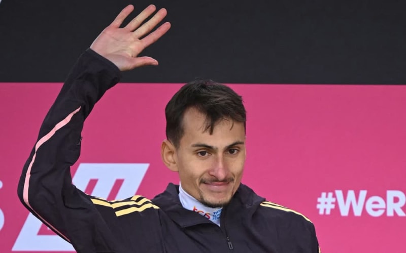 British Runner Eyes Mo Farah's Marathon Record in April - Image 3
