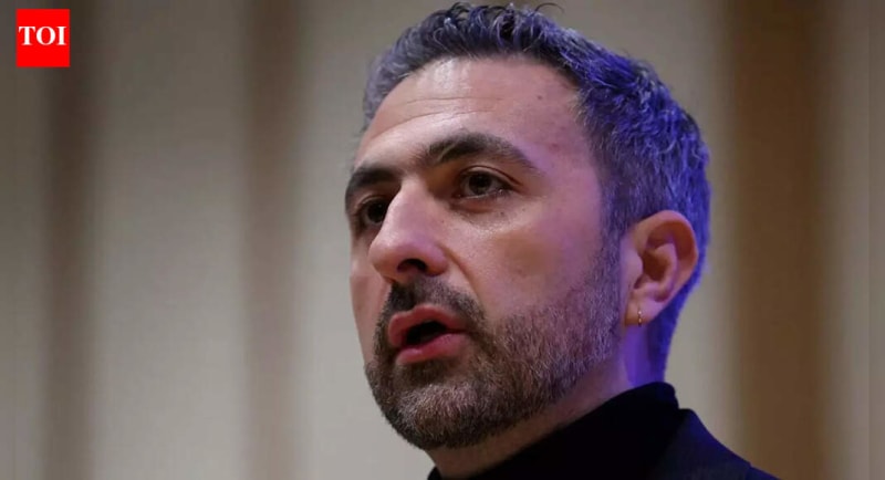 Microsoft AI CEO Mustafa Suleyman discussing artificial intelligence capabilities and the future of autonomous AI agents in business applications