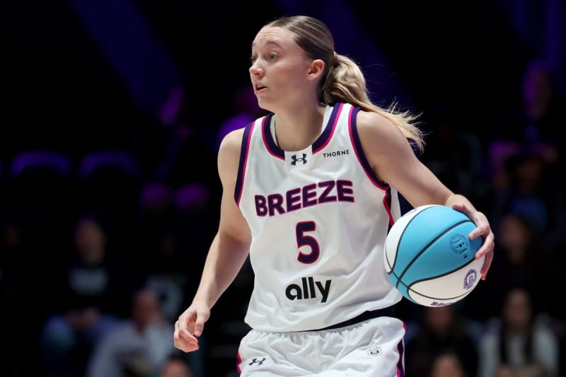 Women's Basketball Draws Record 21,490 Fans in Philly - Image 2