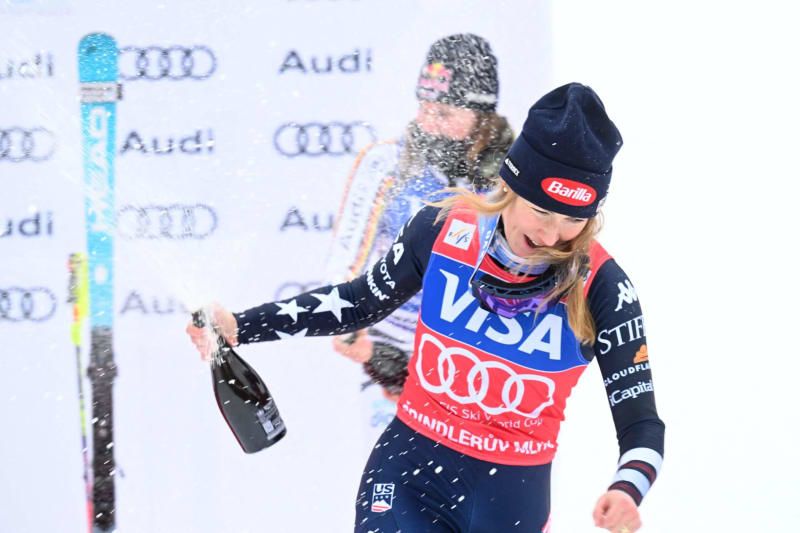 Mikaela Shiffrin Wins 108th World Cup Before Olympics - Image 4