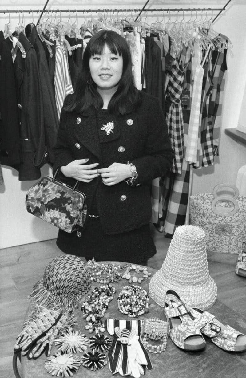 Designer Anna Sui Brings 3 Nieces Into Family Fashion Biz - Image 3