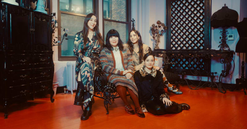 Designer Anna Sui Brings 3 Nieces Into Family Fashion Biz