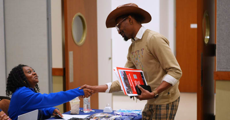 US Adds 130K Jobs as Labor Market Shakes Off 2025 Slump