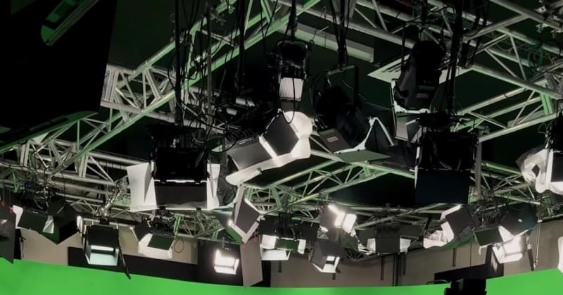 Perth News Anchors Break World Record After 40 Years