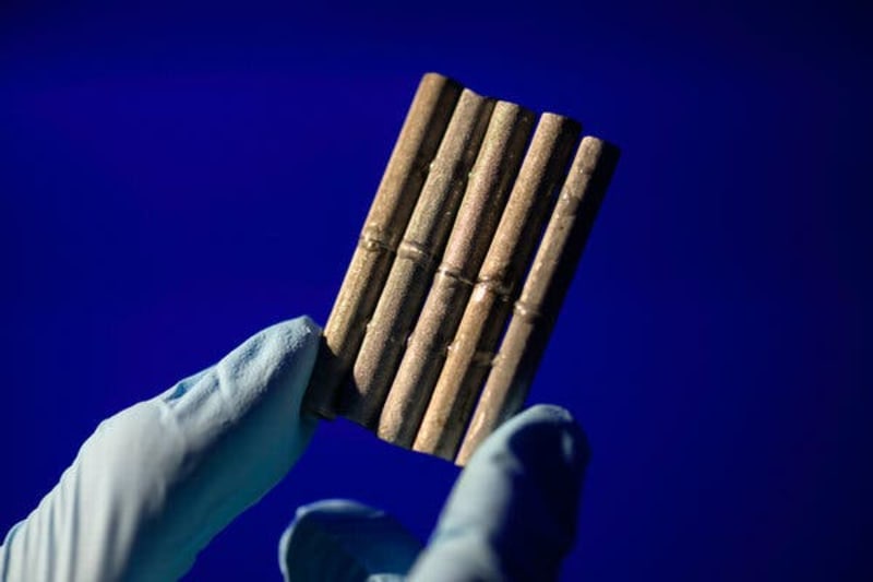 Scientists Create Unsinkable Metal Tubes for Ocean Energy - Image 2