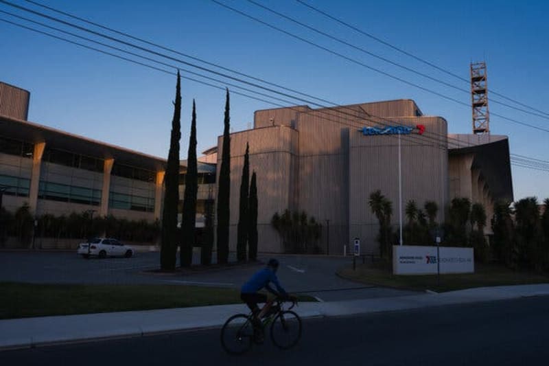Perth News Anchors Break World Record After 40 Years - Image 4