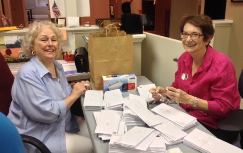 Alexandria Seniors Find Friendship Through Volunteering