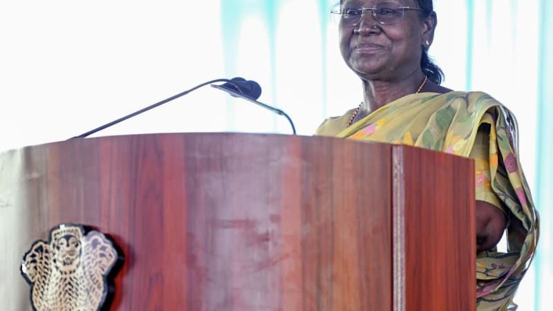 Delhi Women Get Free Bus Travel With New Pink Card