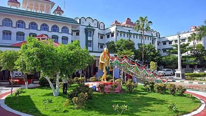 Indian Court Grants Legal Protections to Women in Live-Ins