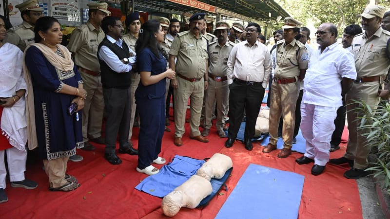 Driving Test Becomes Life-Saving Lesson: Hundreds Learn CPR in Hyderabad