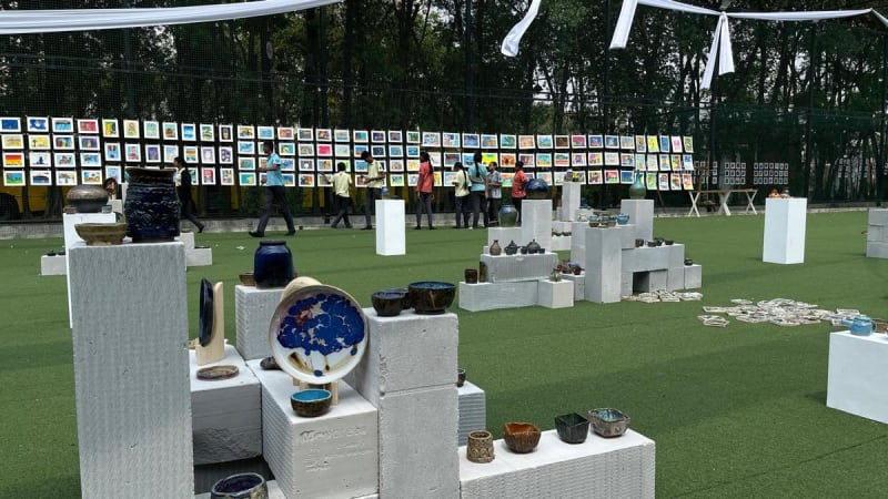 School Students Create 3,500 Artworks for Public Exhibition